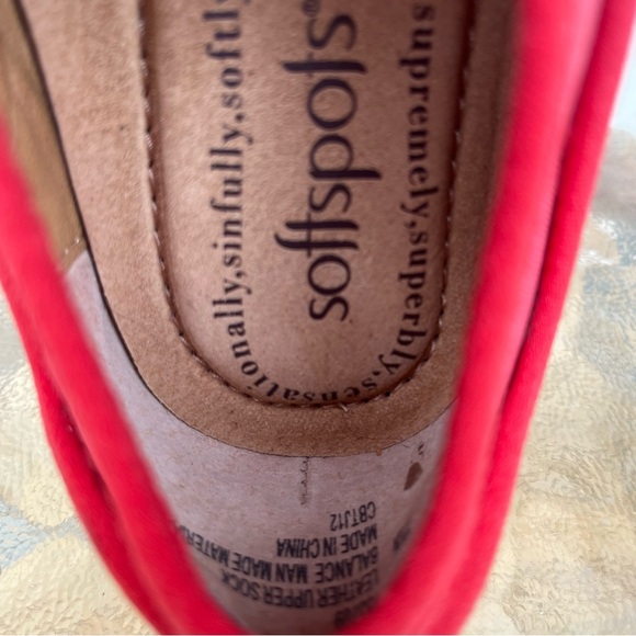 Softspots Red Zip Up Leather Comfort Walking Shoes - Picture 13 of 13